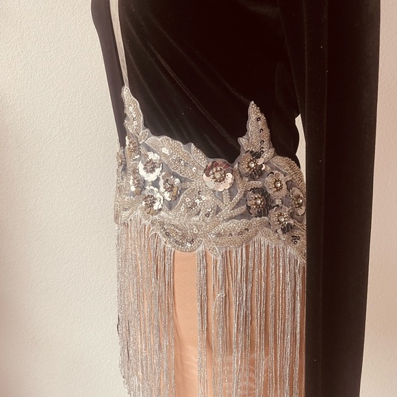 Black and silver Long Sleeve Dress with Fringe - Picture 7 of 8